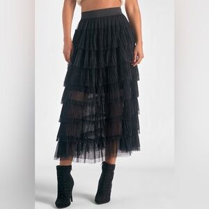 Elan Tulle Layered midi Skirt in Black NWOT